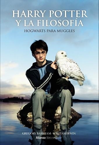 HARRY POTTER Y LA FILOSOFÍA | 9788441538566 | IRWIN, WILLIAM / BASSHAM, GREGORY | Llibreria L'Odissea - Libreria Online de Vilafranca del Penedès - Comprar libros