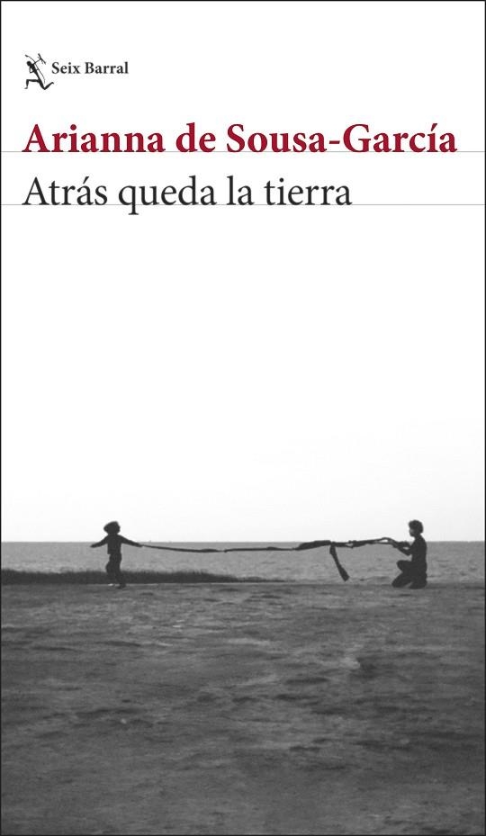 ATRÁS QUEDA LA TIERRA | 9788432244247 | SOUSA-GARCÍA, ARIANNA DE | Llibreria L'Odissea - Libreria Online de Vilafranca del Penedès - Comprar libros