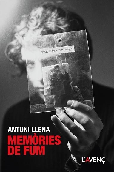 MEMÒRIES DE FUM | 9788418680564 | LLENA FONT, ANTONI | Llibreria Online de Vilafranca del Penedès | Comprar llibres en català
