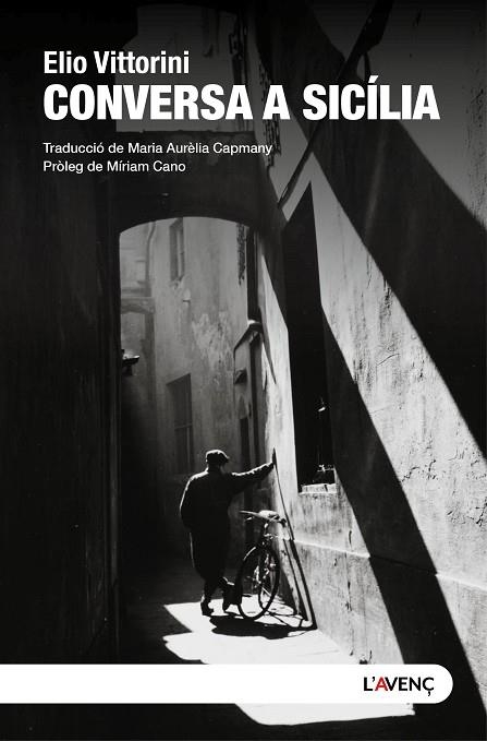 CONVERSA A SICÍLIA | 9788418680687 | VITTORINI, ELIO | Llibreria Online de Vilafranca del Penedès | Comprar llibres en català